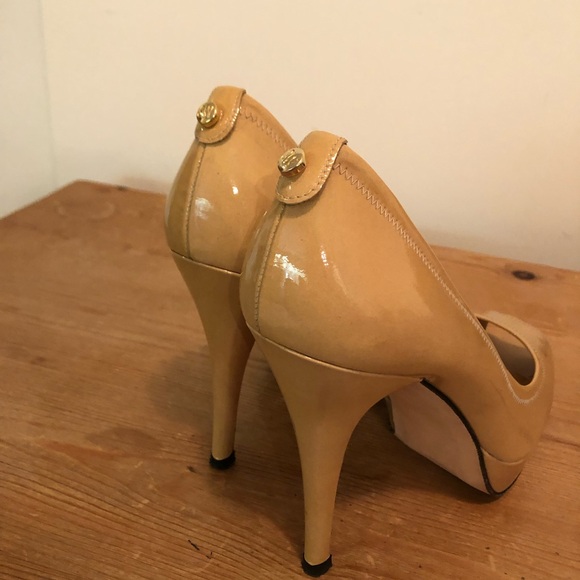 Stuart Weizsman nude heel. Side 39 in perfect condition - Picture 2 of 4